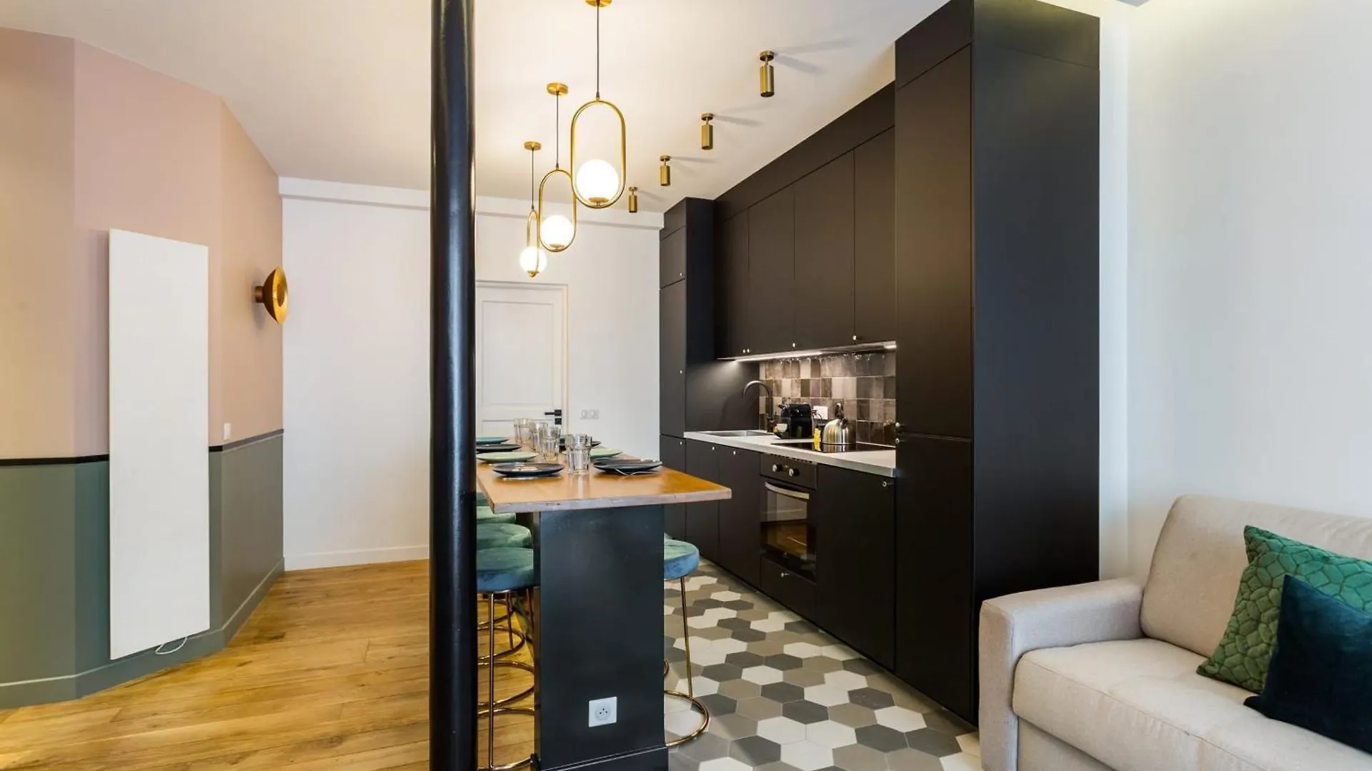 Charming Flat - 2Bd-8P - Charonne-Bastille Paris Apartment