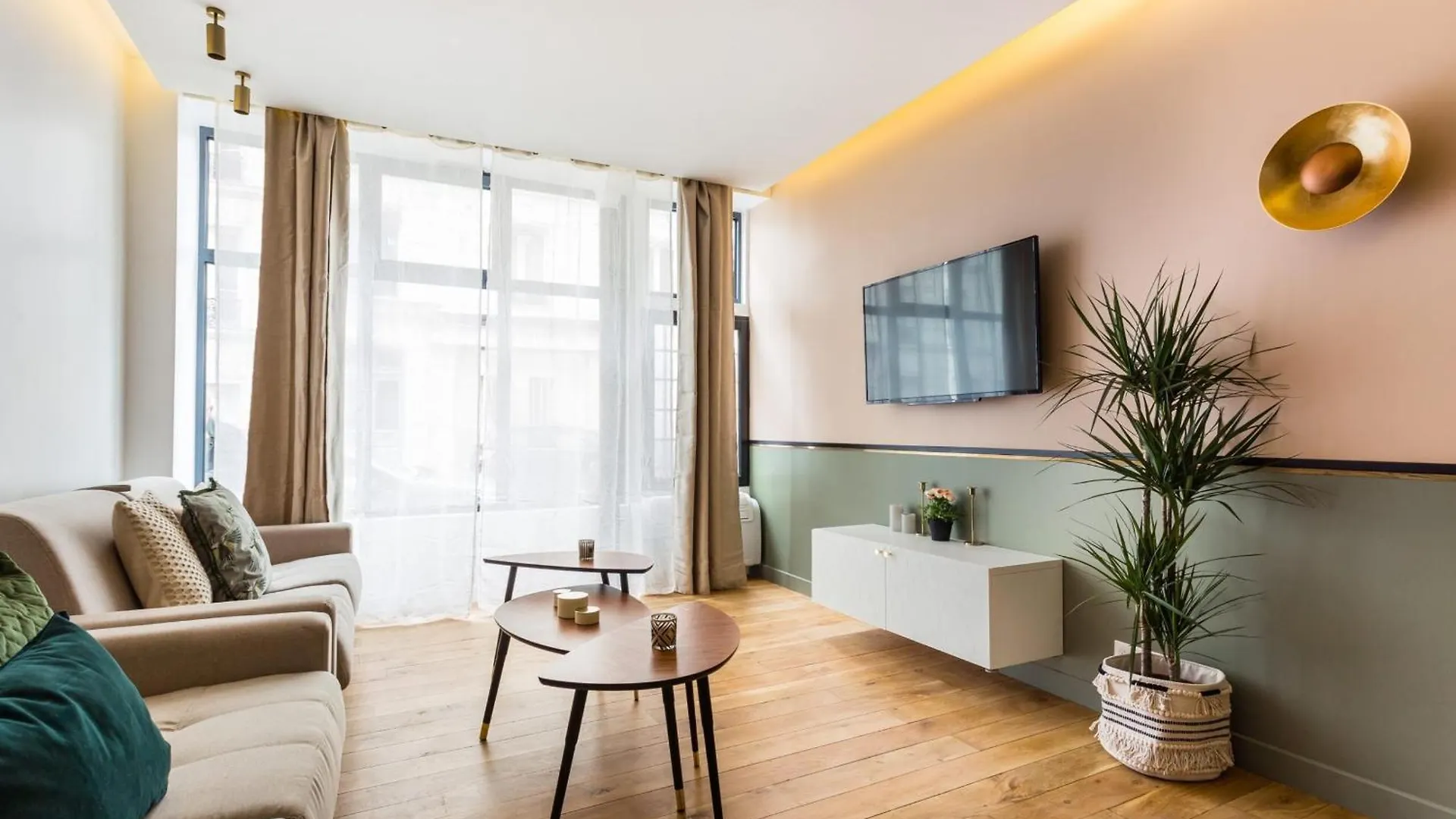 Apartment Charming Flat - 2Bd-8P - Charonne-Bastille Paris France